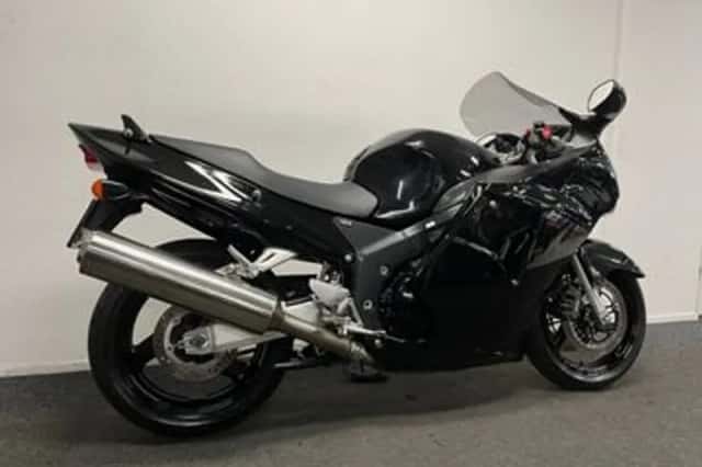 Honda CBR 1100 XX Super Blackbird (1998) thumbnail 5