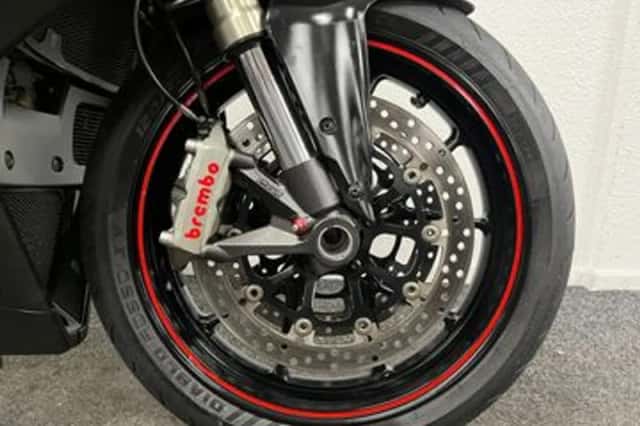 Ducati 848 EVO (2011) thumbnail 6