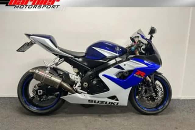 Suzuki GSX-R1000 (2005) thumbnail 1