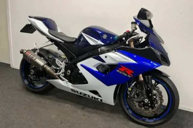 Suzuki GSX-R1000 (2005) thumbnail 3