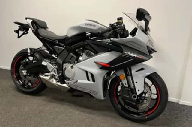 CFMoto 675SR-R (2026) thumbnail 4