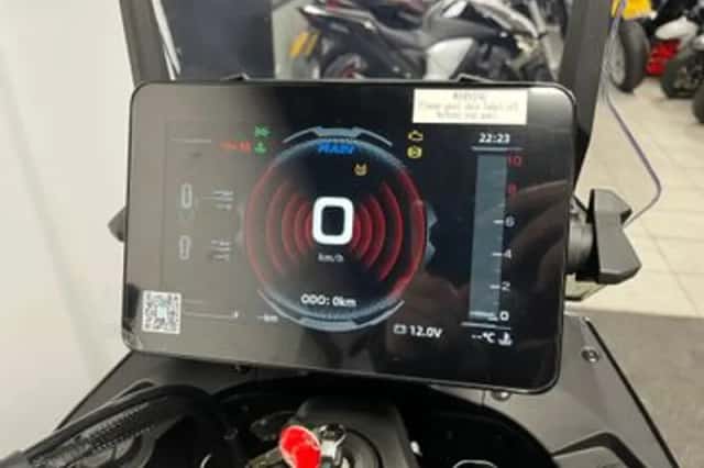 CFMoto 800 MT (2026) thumbnail 2