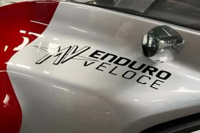 MV Agusta Enduro Veloce (2025) thumbnail 2