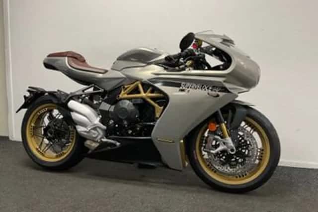 MV Agusta Superveloce 800 (2025) thumbnail 5