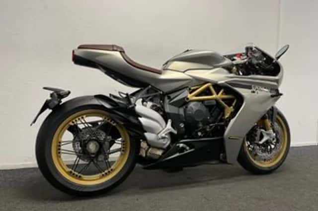 MV Agusta Superveloce 800 (2025) thumbnail 6