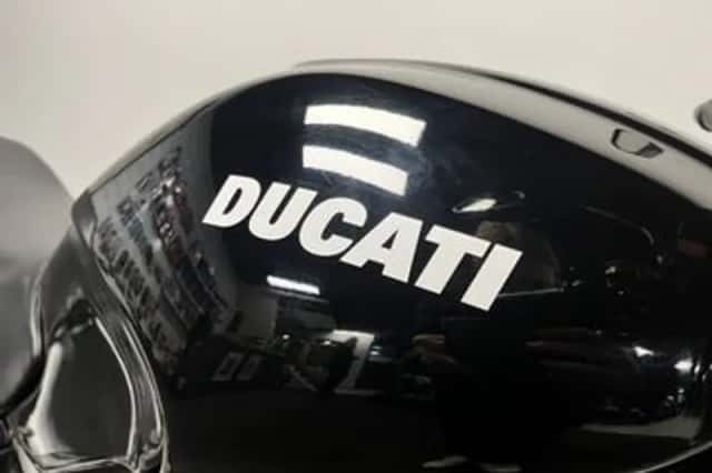 Ducati M 800 S I.e (2003) thumbnail 3