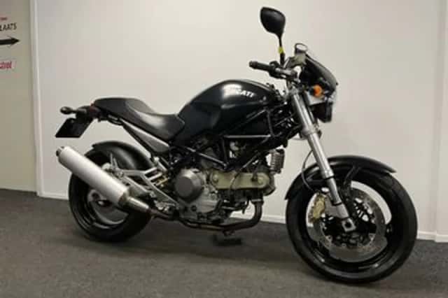 Ducati M 1000 Monster (2004) thumbnail 4