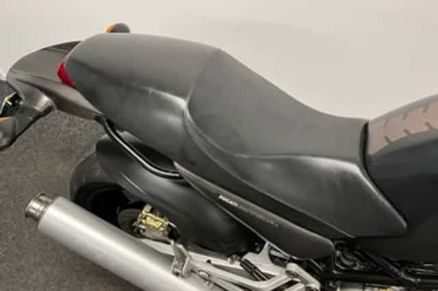 Ducati M 1000 Monster (2004) thumbnail 5