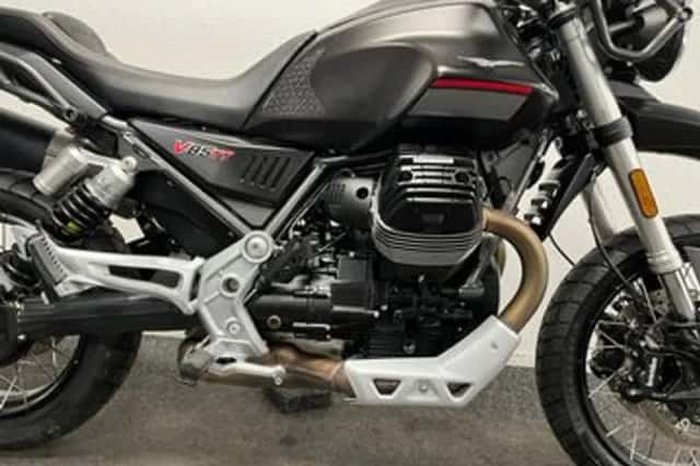 Moto Guzzi V85 TT (2022) thumbnail 6