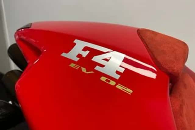 MV Agusta F4 750S (2003) thumbnail 3