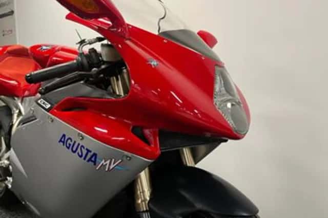 MV Agusta F4 750S (2003) thumbnail 4