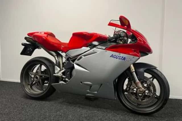 MV Agusta F4 750S (2003) thumbnail 5