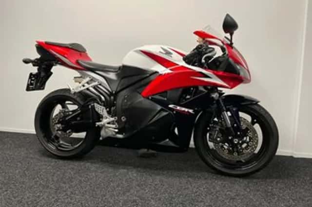 Honda CBR600RR (2009) thumbnail 4