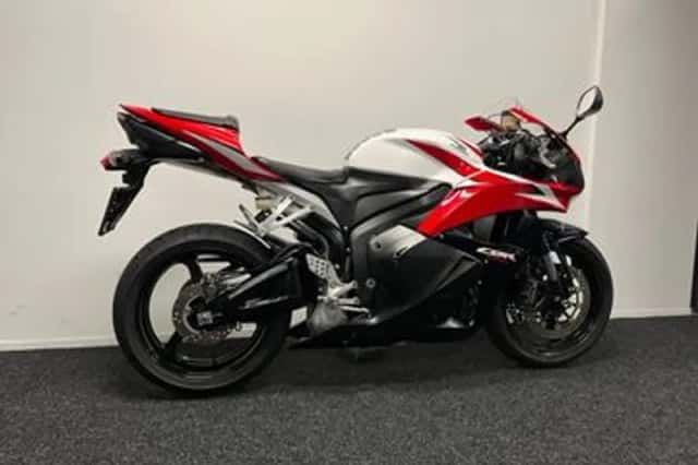 Honda CBR600RR (2009) thumbnail 5