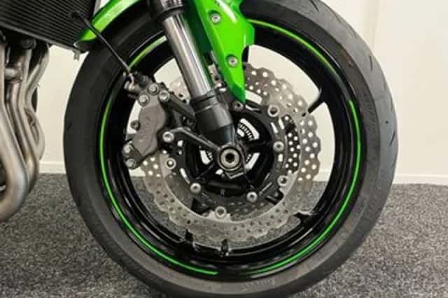 Kawasaki Z900 (2017) thumbnail 6