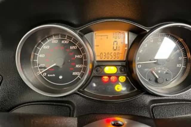 Piaggio MP3 500 (2013) thumbnail 2