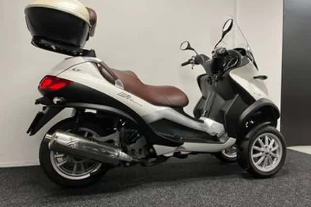 Piaggio MP3 500 (2013) thumbnail 4