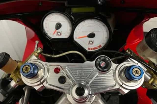 Bimota 500 V DUE (1997) thumbnail 2
