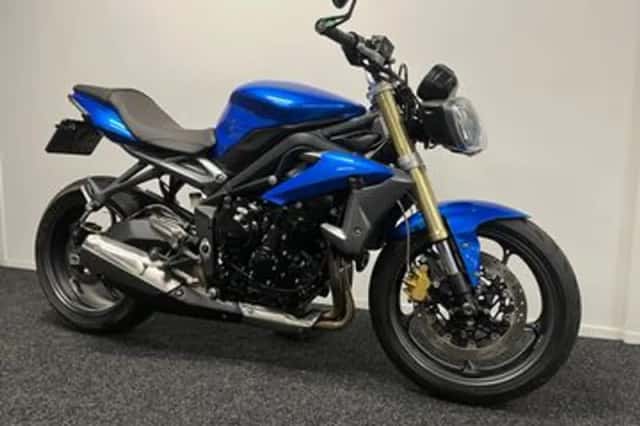 Triumph Street Triple 675 (2013) thumbnail 3