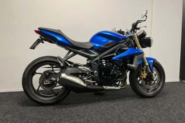 Triumph Street Triple 675 (2013) thumbnail 4