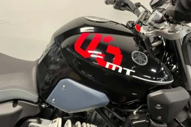 Yamaha MT-03 (2012) thumbnail 3