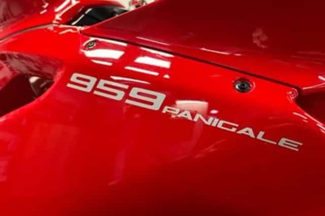 Ducati Panigale 959 (2017) thumbnail 3