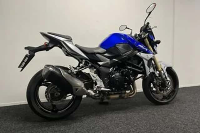 Suzuki GSR750 (2015) thumbnail 4
