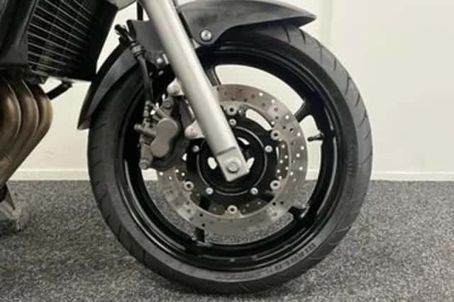 Yamaha XJ6 (2009) thumbnail 6