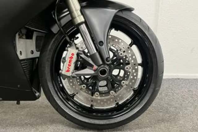 Ducati 848 EVO (2011) thumbnail 6