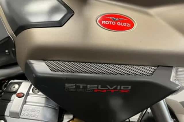 Moto Guzzi Stelvio 1200 V4 (2011) thumbnail 3