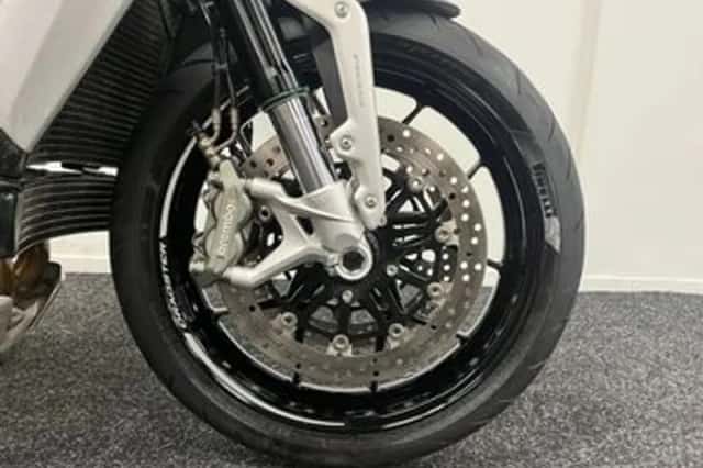 MV Agusta Brutale 800 (2016) thumbnail 6