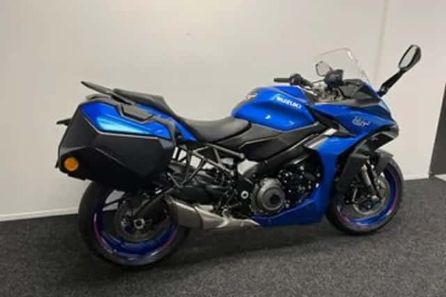Suzuki GSX-S1000GT (2022) thumbnail 4