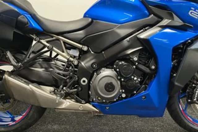 Suzuki GSX-S1000GT (2022) thumbnail 6