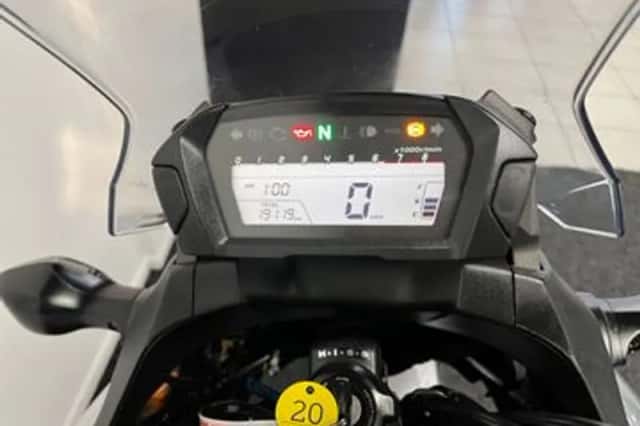 Honda NC700X (2014) thumbnail 2