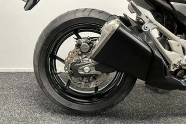 Kawasaki Z800 (2013) thumbnail 6