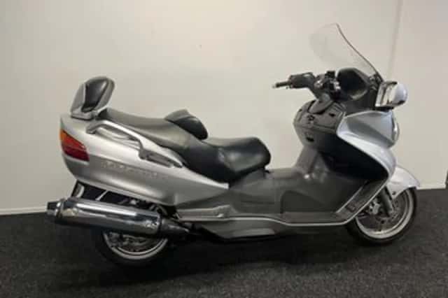 Suzuki AN 650 Burgman Executive (2004) thumbnail 4