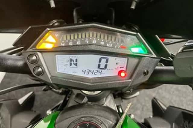 Kawasaki Z1000 (2017) thumbnail 2