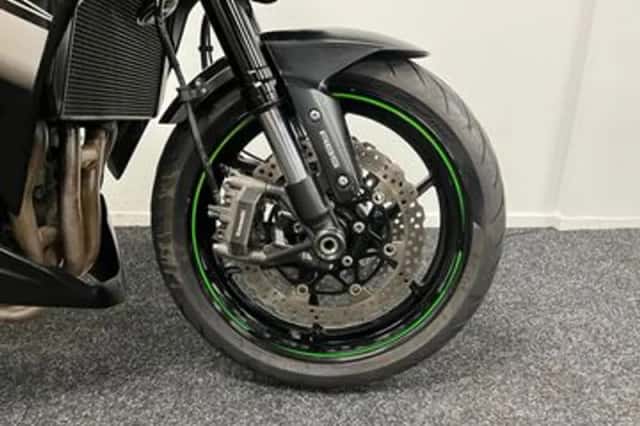 Kawasaki Z1000 (2017) thumbnail 4
