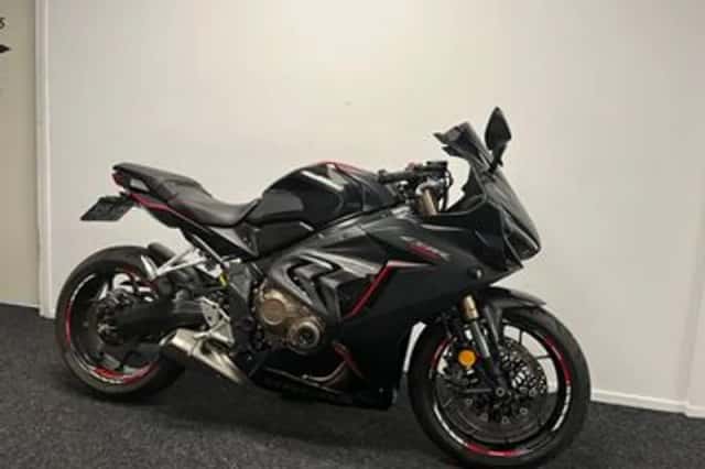 Honda CBR650R (2019) thumbnail 4