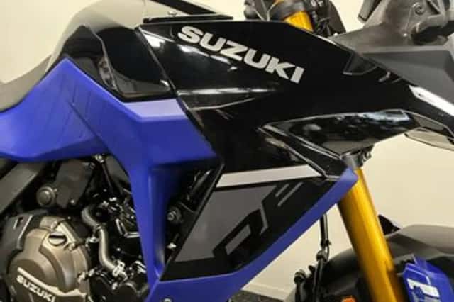 Suzuki V-Strom 800 DE (2023) thumbnail 3