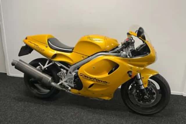 Triumph Daytona T 595 (1997) thumbnail 3