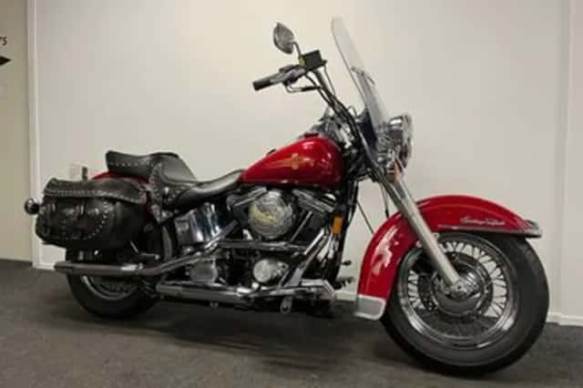 Harley-Davidson Heritage Softail Classic (1994) thumbnail 4