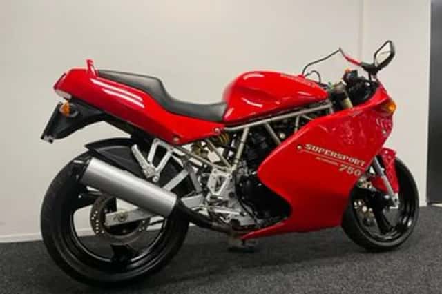 Ducati 750 SS (1993) thumbnail 6
