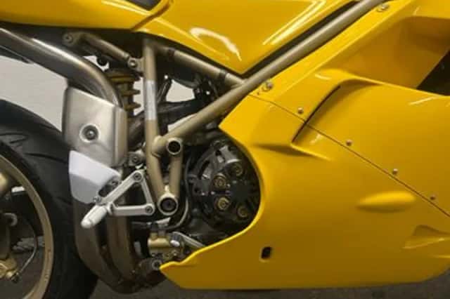 Ducati 916 (1998) thumbnail 5