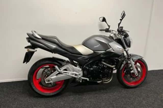 Suzuki GSR600 (2009) thumbnail 4