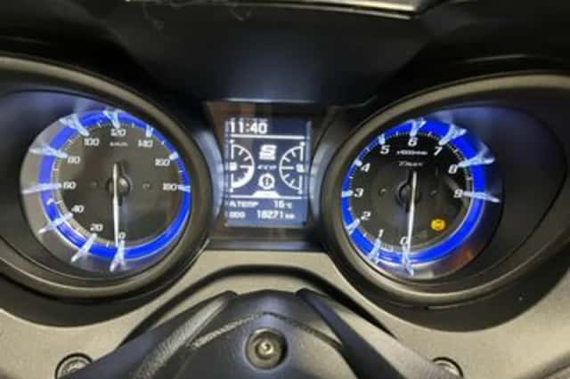 Yamaha Tmax SX (2020) thumbnail 2