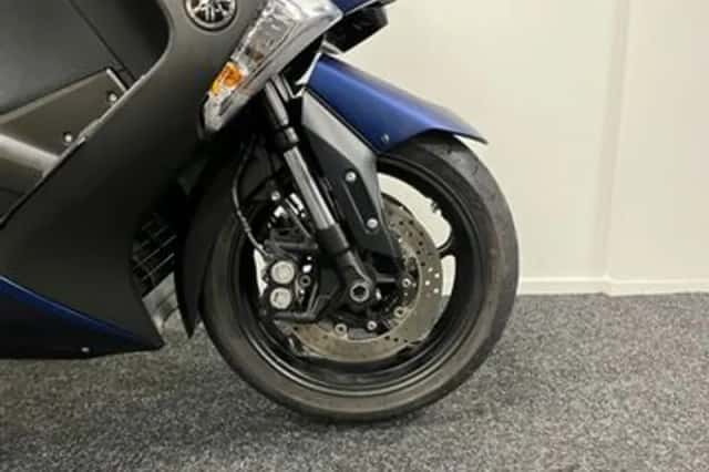 Yamaha Tmax SX (2020) thumbnail 6