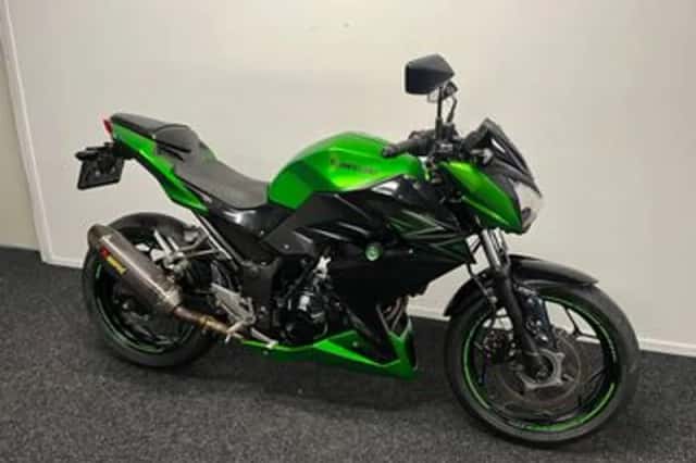 Kawasaki Z300 (2016) thumbnail 3