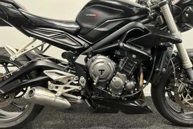 Triumph Street Triple S (2018) thumbnail 6