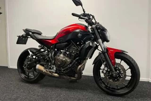 Yamaha MT-07 (2016) thumbnail 4